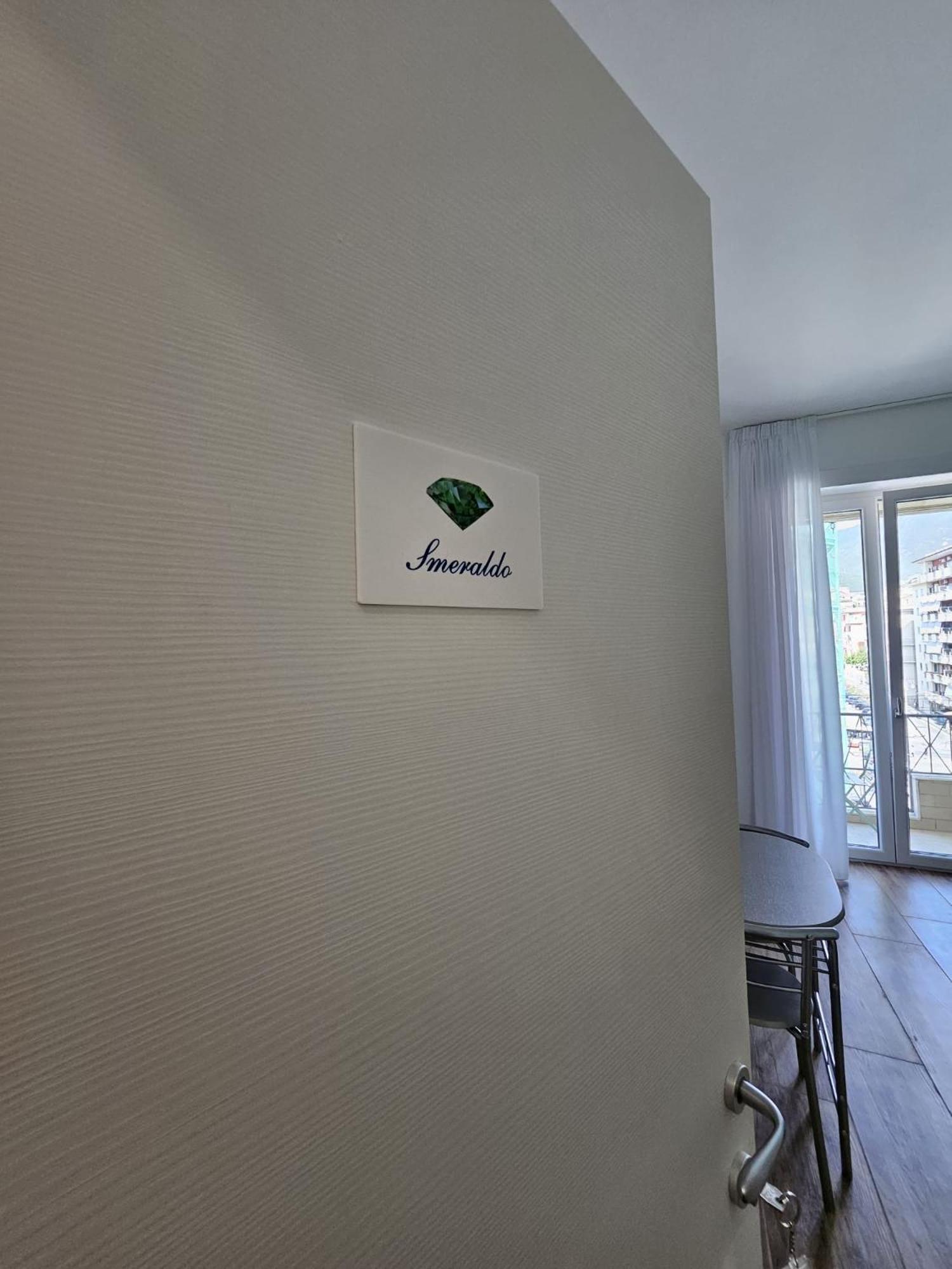 B&B Pietre Preziose Salerno Dış mekan fotoğraf